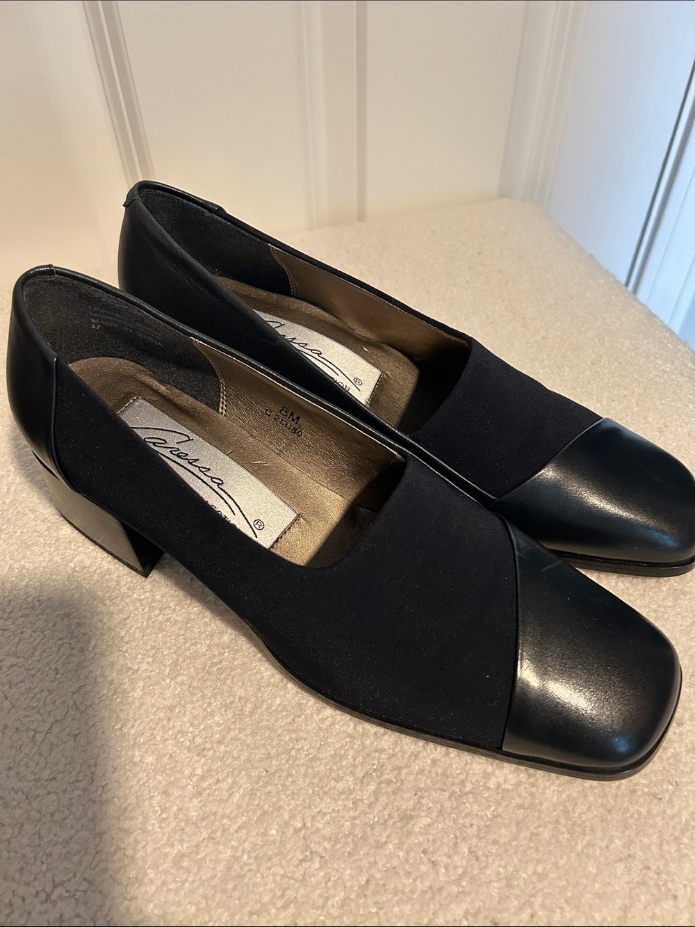 Caressa Classic Black Block-Heel Women’s Loafers Size 8 - Picture 2 of 8